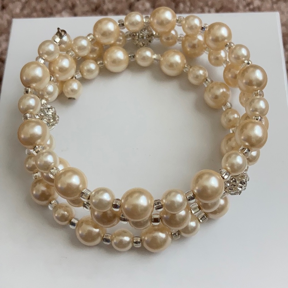 NWOT UsaBride Pearl and Pave Coil Bracelet - Ivory